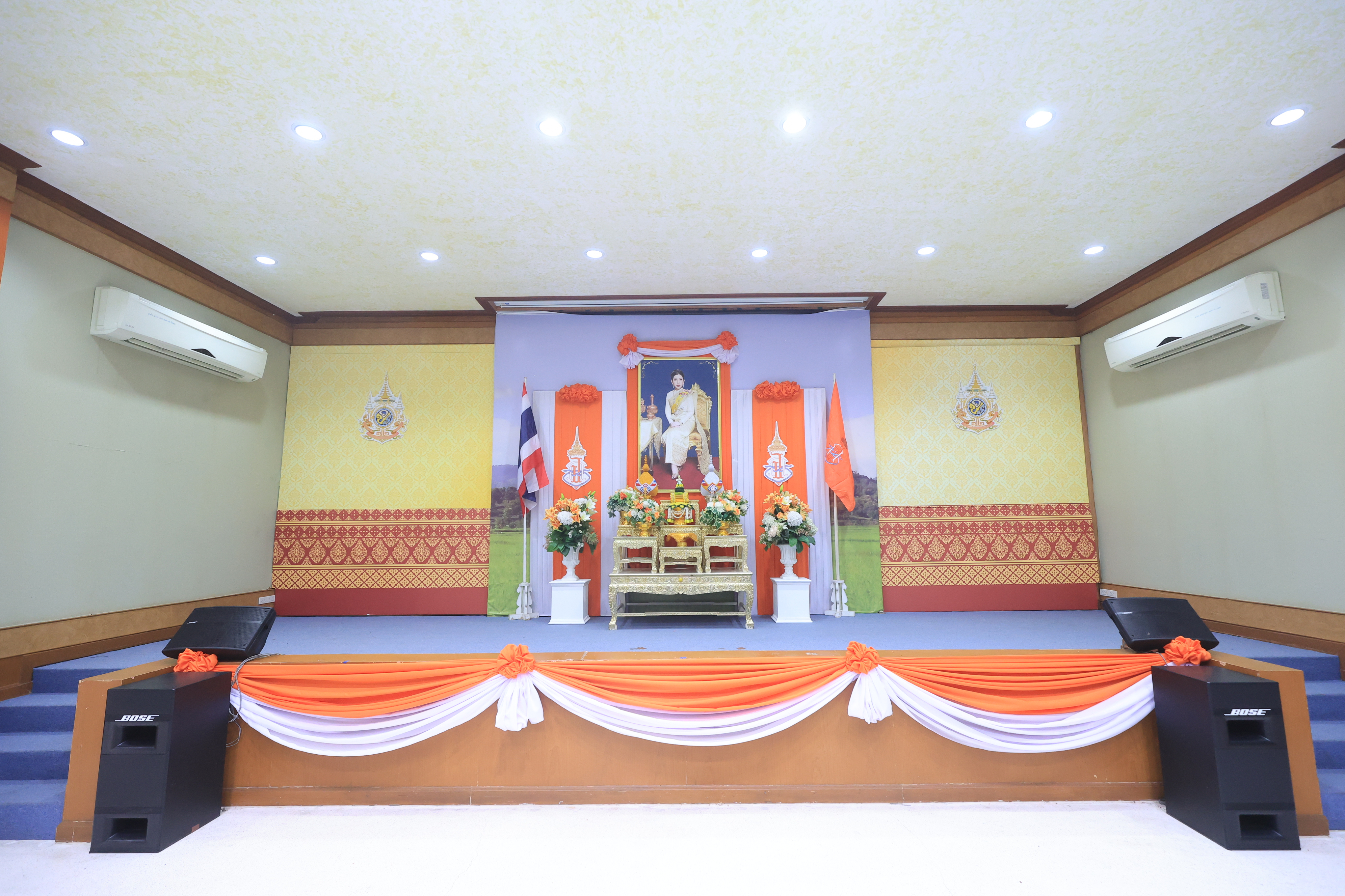 title - สมเด็จพระเจ้าน้องนางเธอ เจ้าฟ้าจุฬาภรณวลัยลักษณ์ อัครราชกุมารี กรมพระศรีสวางควัฒน วรขัตติยราชนารี พระราชทาน ส.ค.ส. เนื่องในวาระดิถีขึ้นปีใหม่ 2569 พร้อมคำอวยพรแก่ ส.ป.ก.